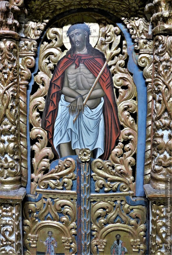 Иконостас в Пинакотеке Ватикана. Изображение Христа на катапетасме (занавесе) в проёме Царских врат.