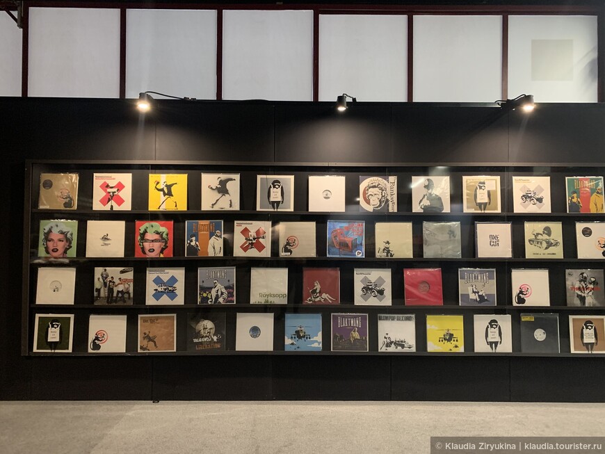 Выставка скандального Бэнкси в Базеле, в дополнение к фотоальбому. Видео самоуничтожения картины