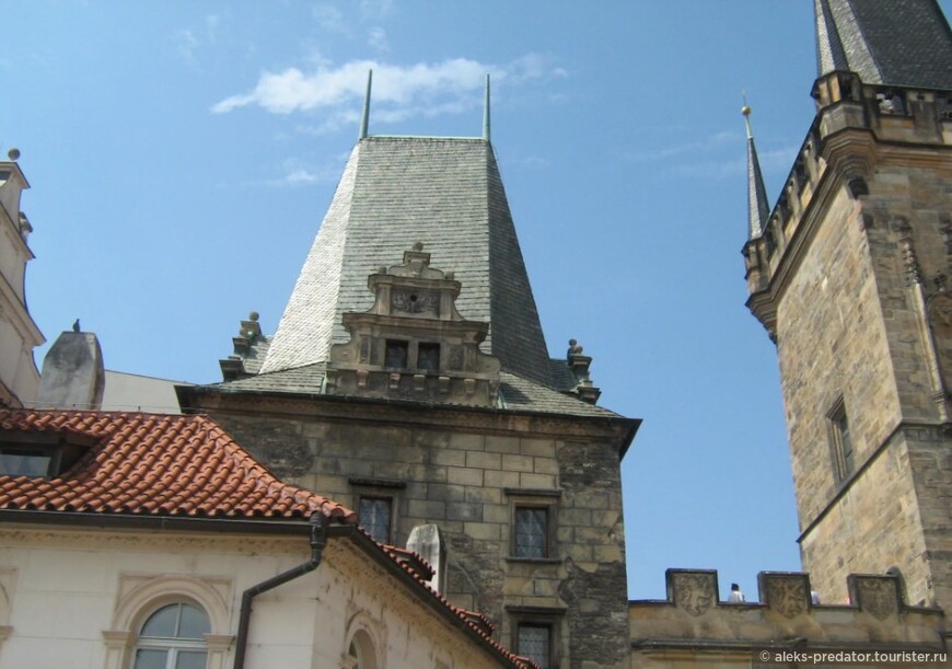 Башни у Карлова моста в Праге