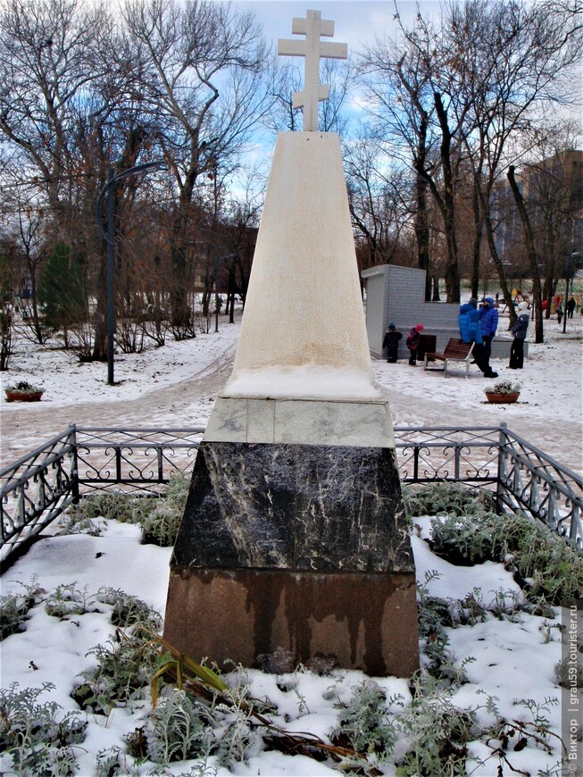 И дольше века длится день в Москве. Часть 2. Гололёд — не повод для отмены дневной прогулки по Москве