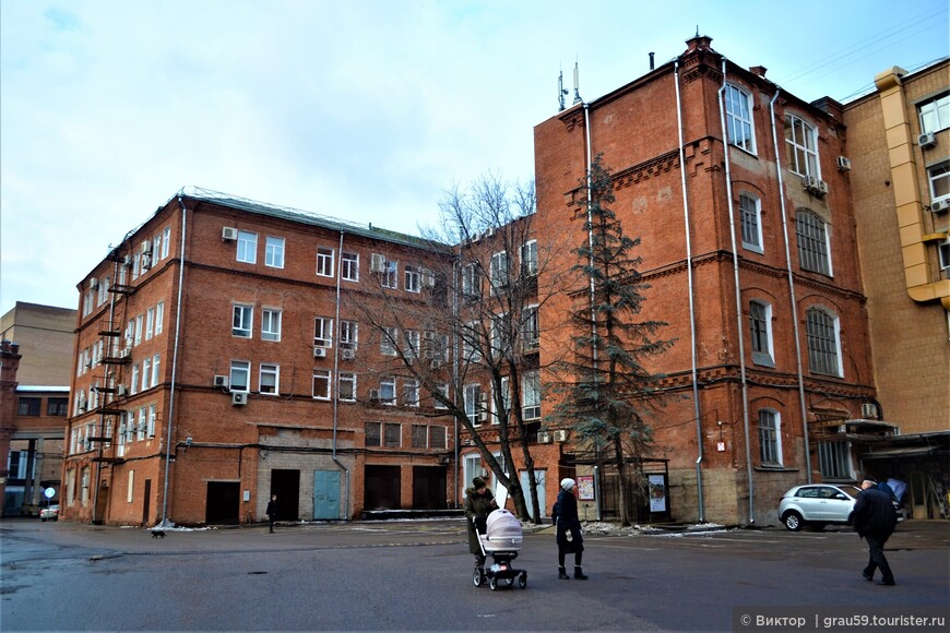 И дольше века длится день в Москве. Часть 2. Гололёд — не повод для отмены дневной прогулки по Москве