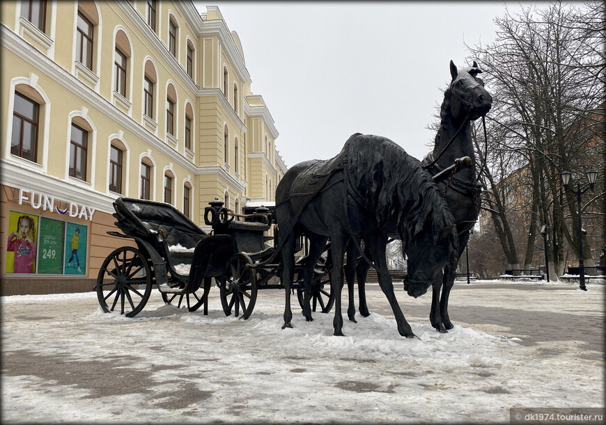 Курский автовояж — день 2: граффити Курска, усадьба Нелидова, Коренная пустынь