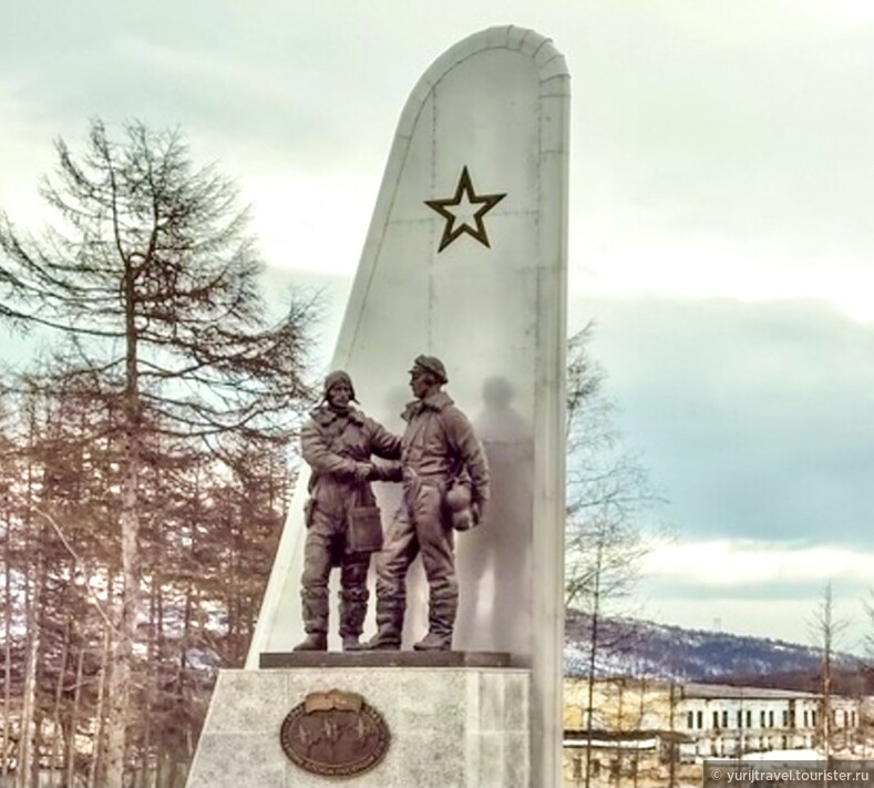 Памятник Ленд-лизу в Магадане. Открыт 9 мая 2020 г.