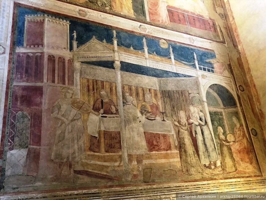 Средневековый собор Санта Кроче 13 века — Пантеон великих флорентийцев
