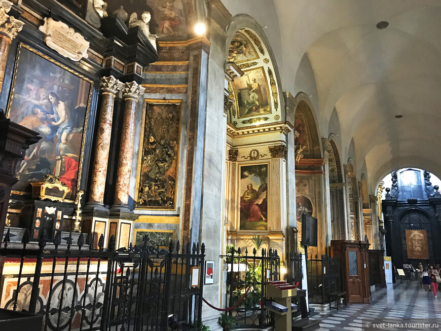 Кафедральный собор Святого Иоанна Крестителя, в нем хранится Туринская плащаница.