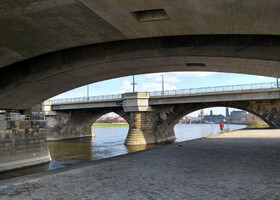 Прогулки по Дрездену: Левый берег Эльбы