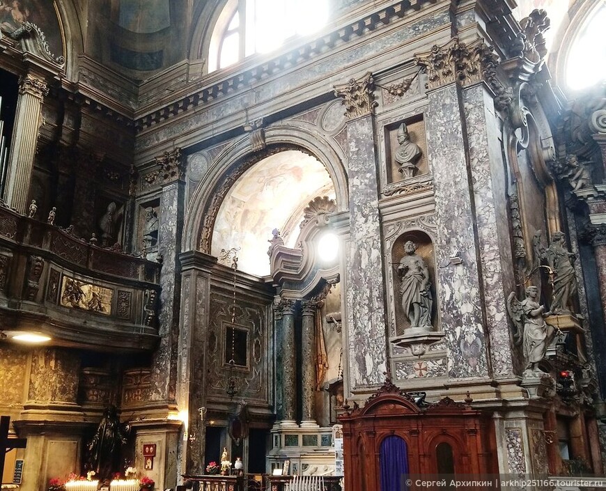 Церковь Скальци (Санта Мария ди Назарет) на Гранд-канале в Венеции