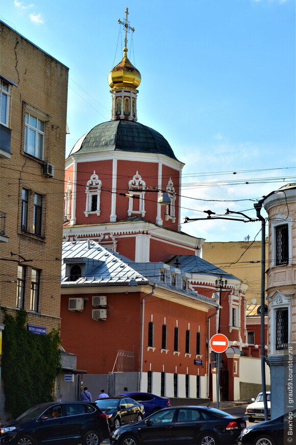 Подворье Сербской Православной Церкви в храме, который не был закрыт в советское время