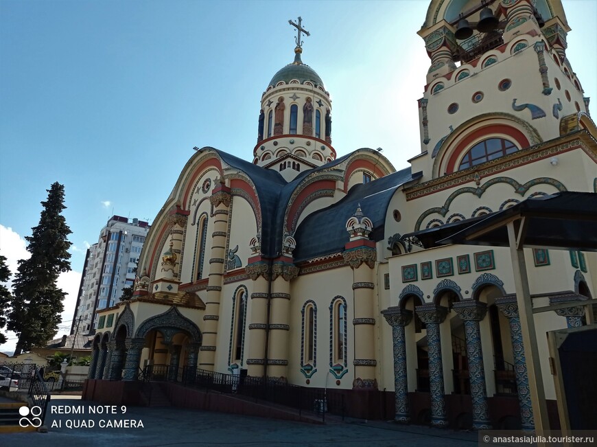 Терем из русских сказок — Кафедральный собор князя Владимира в Сочи