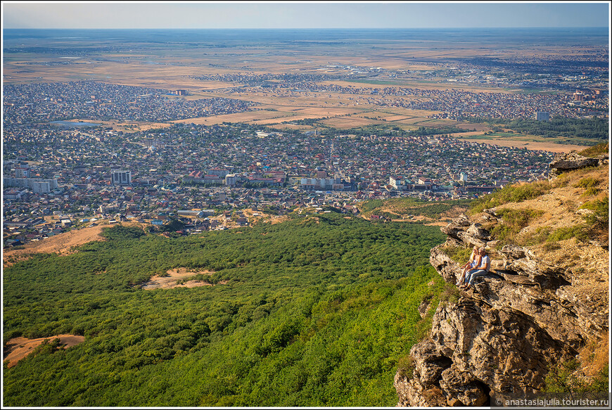 Панорама с горы Тарки-Тау. Спасибо за фото маэстро Виктору Башкиру :)