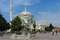  Грандиозное здание Великой Мечети Абу-Бекр возведено в 1995 году. По краям ее украшают два 42-х метровых минарета. 