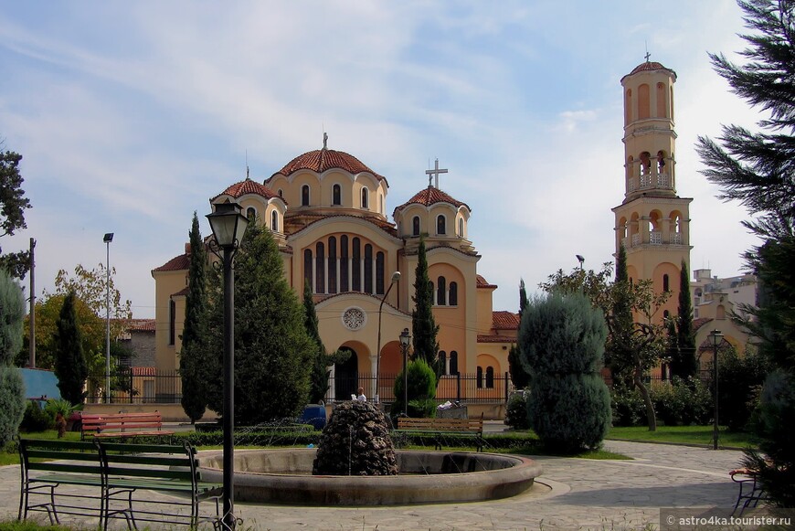 Православный собор Рождества Христова построен в 2000 году