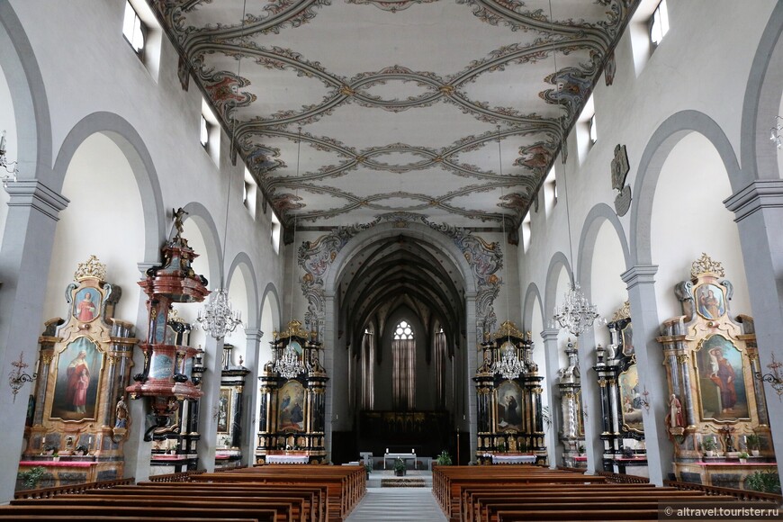 Фото 5_1. Интерьер францисканской церкви