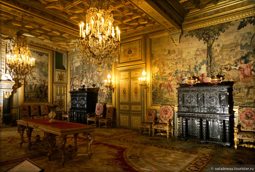 Салон Людовика XIII (salon Louis-XIII)