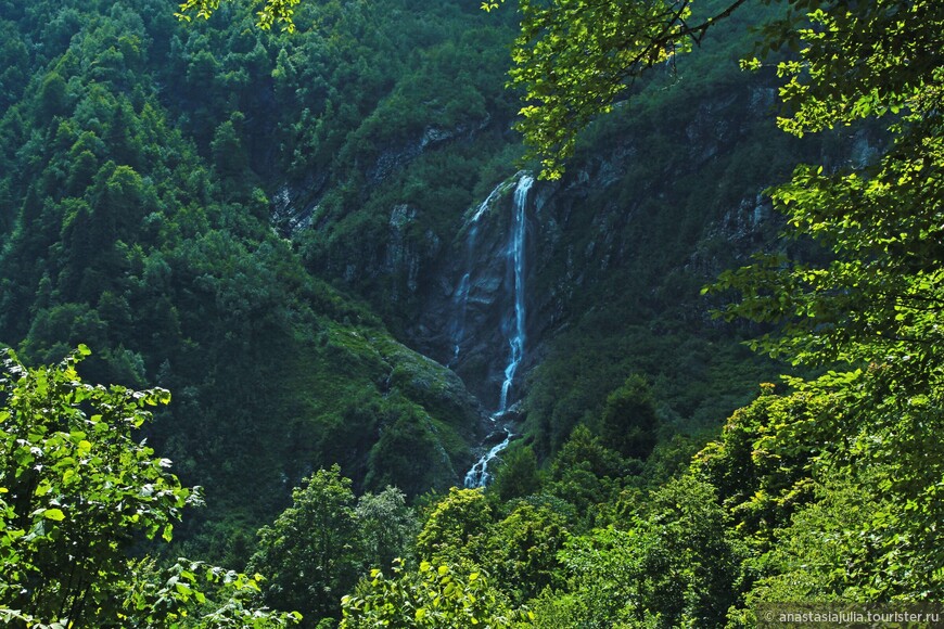 Пять живописных водопадов в Сочи и окрестностях