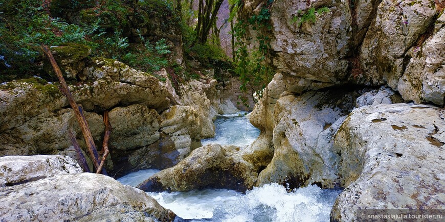 Пять живописных водопадов в Сочи и окрестностях