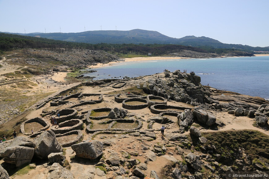 Остатки древнего кельтского укрепления Кастро де Баронья (Галисия) на побережье Атлантического океана