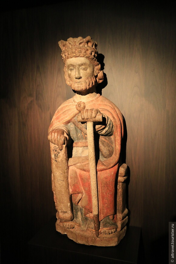 Св. Яков (из музея собора Сантьяго-де-Компостелла)