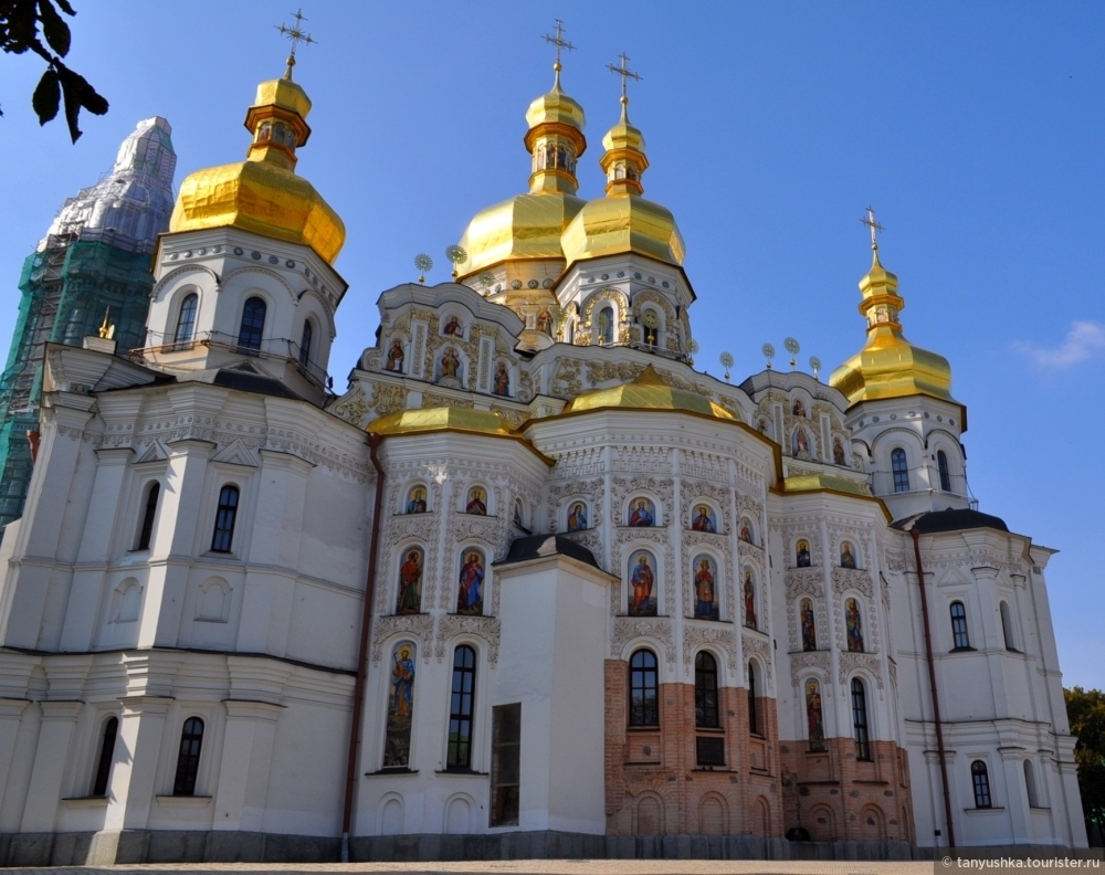 Успенский собор Киево Печерской Лавры внутри