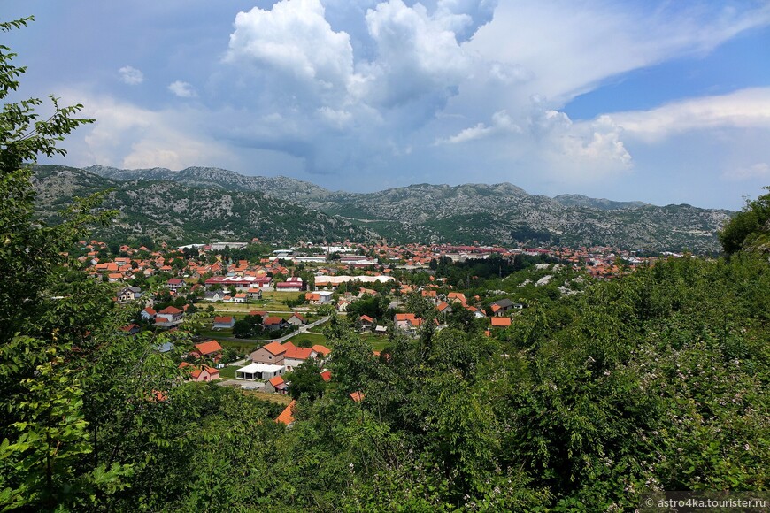 Черногорцы до сих пор считают Цетине своей культурной столицей, а Подгорицу экономическим бизнес-центром страны.