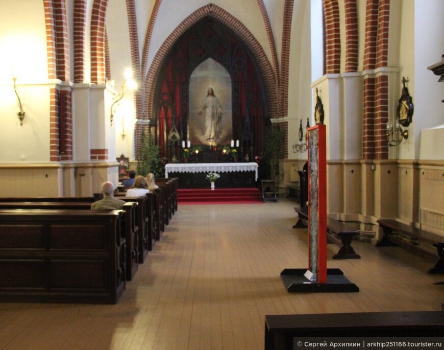Средневековый собор Святого Якова ( 13 век) в Риге.