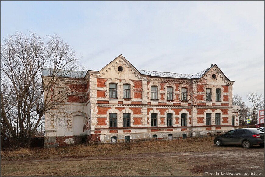 В рязанскую глубинку — смотреть Шехтеля и Красовского