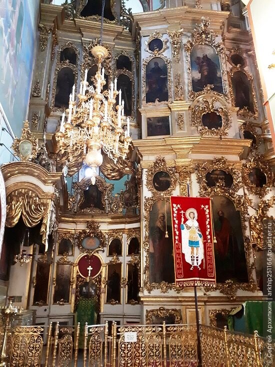 Самый главный собор Владимиро-Суздальской Руси - Успенский собор Владимира  12 века.