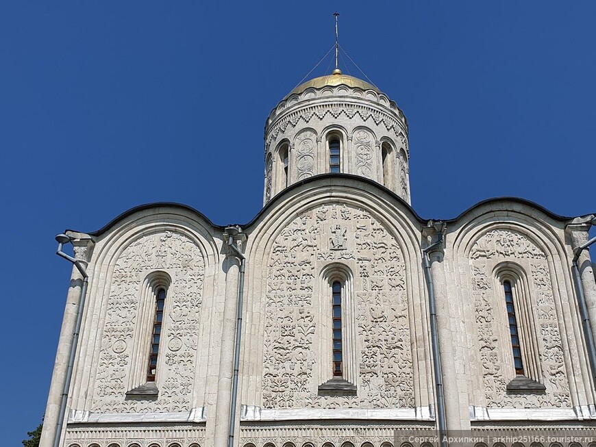 Шедевр русского зодчества 12 века — Дмитриевский собор во Владимире
