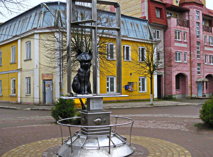 Памятник зеленоградским котам