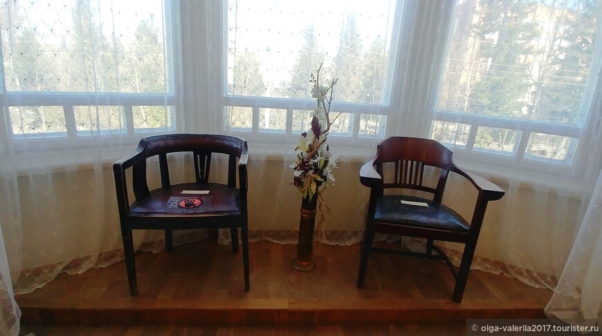 Мебель из особняка архитектора Крячкова.