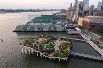В Нью-Йорке открыли парк-остров
