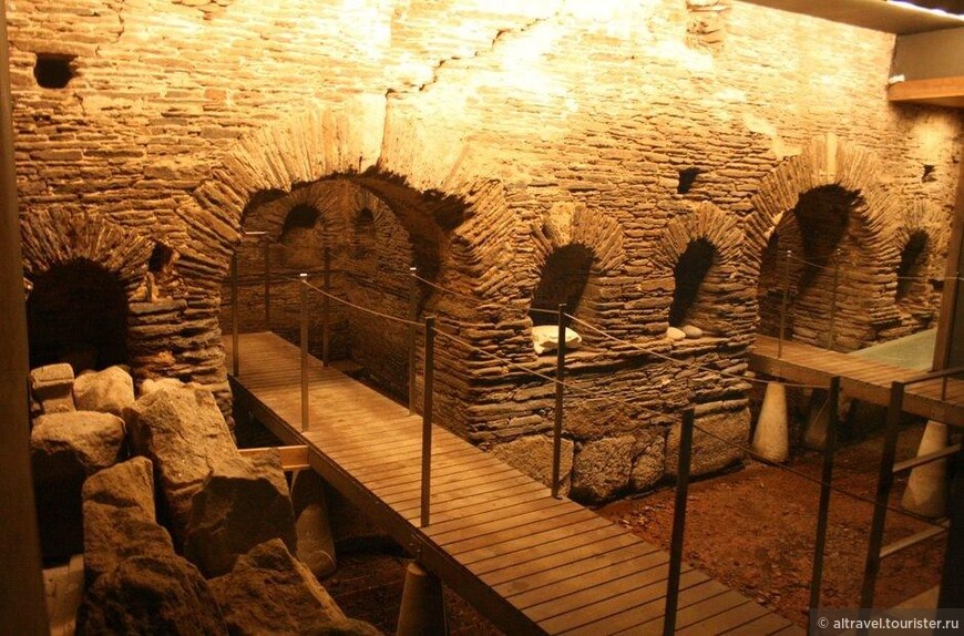 Остатки римских бань I-II веков в Луго