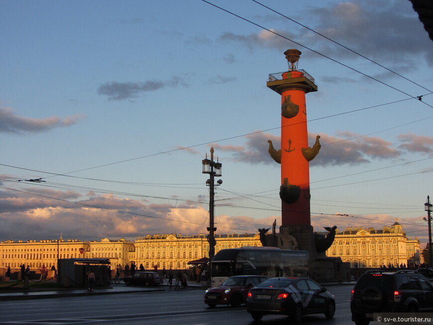 Санкт-Петербург. Пушкинский дом. Крыша