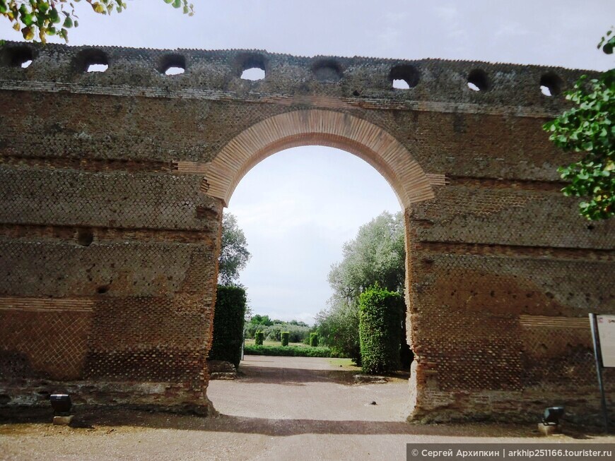 Вилла  второго века императора Адриана — объект Всемирного наследия ЮНЕСКО в Тиволи