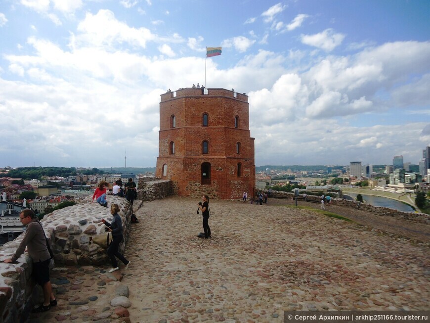 Башня князя Гедимина в центре Вильнюса