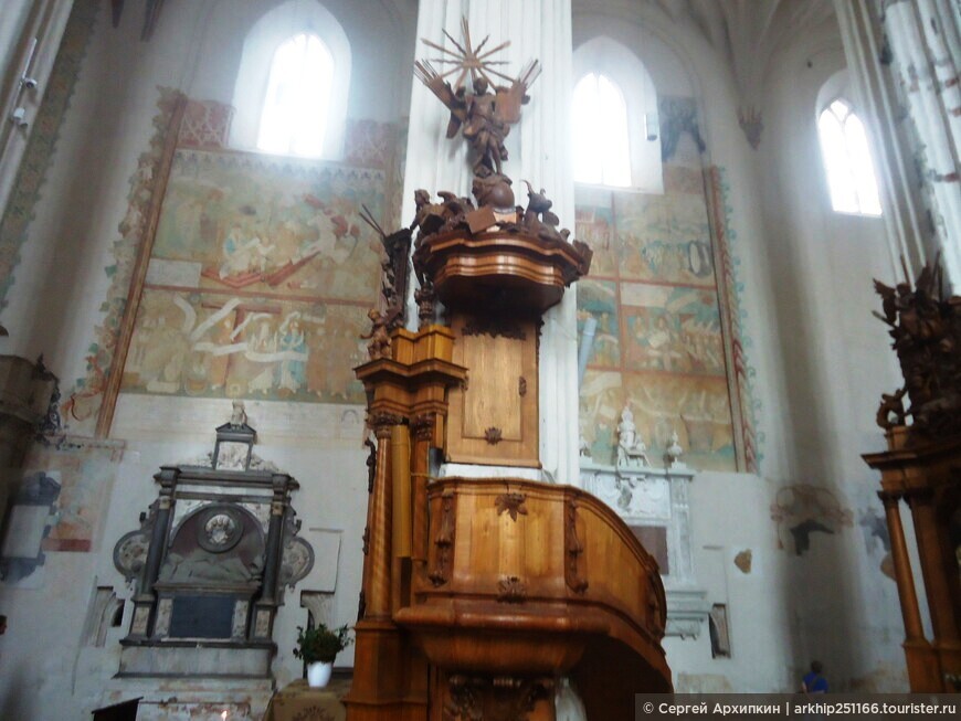 Костел Святой Анны — самая красивая церковь Вильнюса
