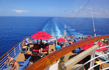 Компания Carnival Cruise Line возобновит круизы из США 