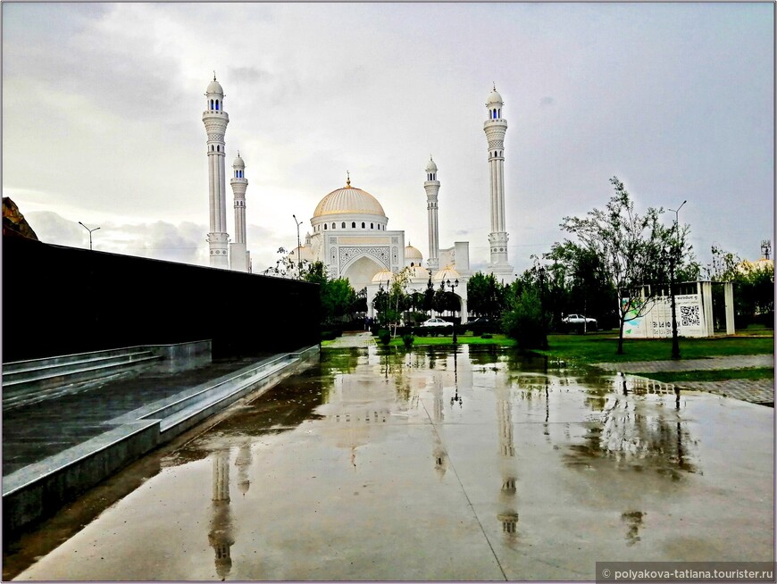 Самая большая и красивая мечеть в Европе