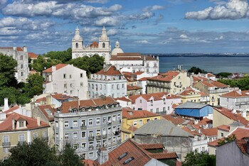 Португалия ограничила въезд и выезд из округа Лиссабон из-за коронавируса