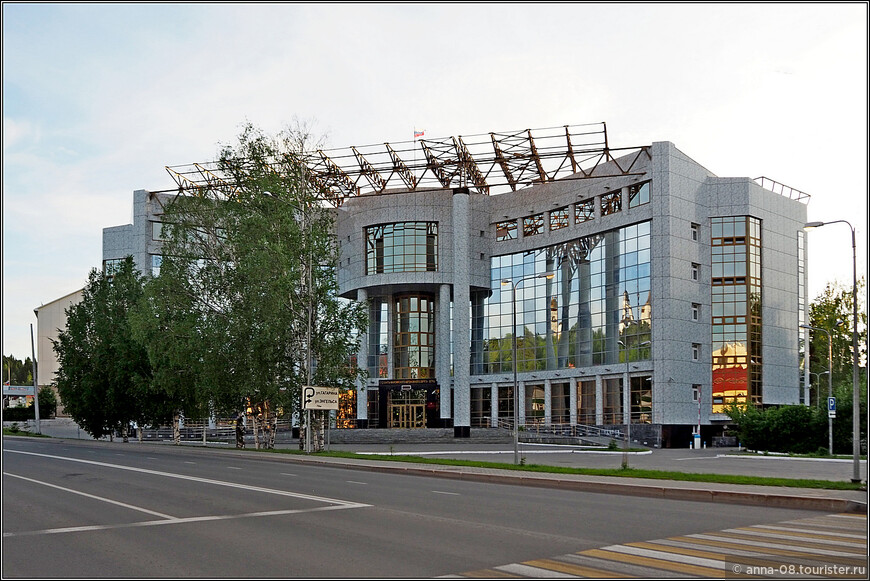 Суд Ханты-Мансийского автономного округа-Югры