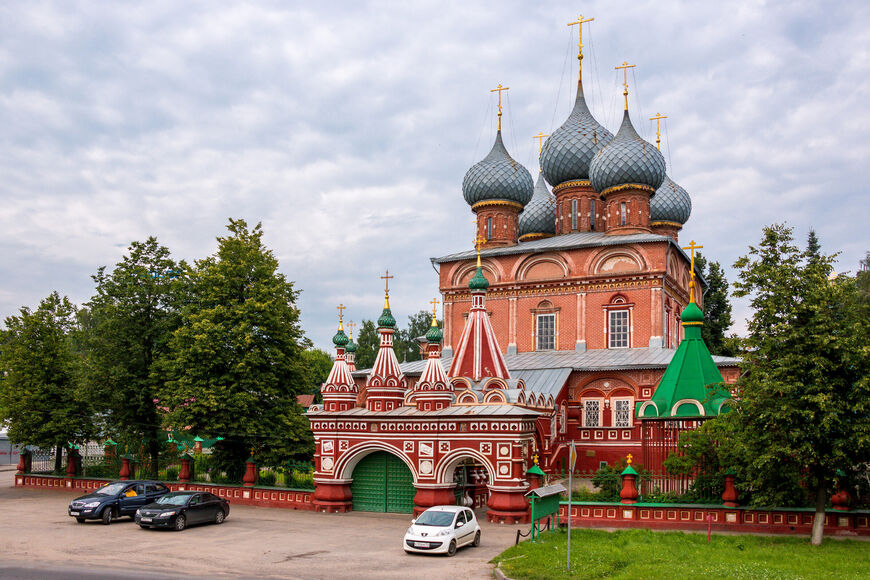 Церковь Воскресения на Дебре