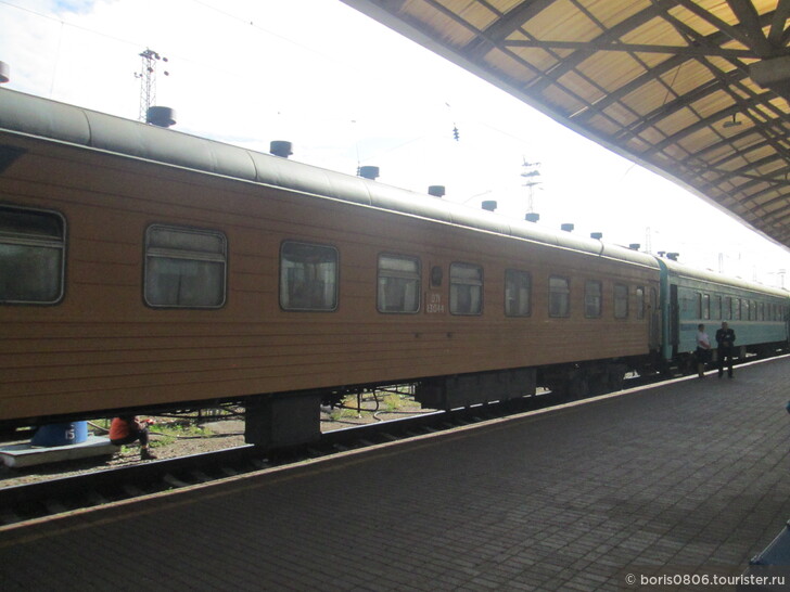 Поезд №43/44 Костанай-Алматы — образец казахстанского поезда со старыми вагонами