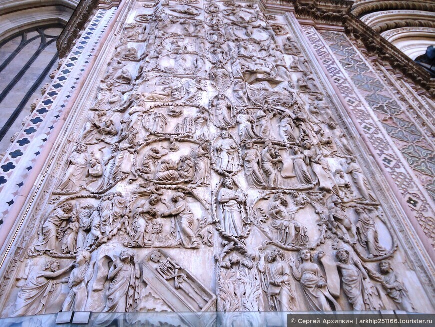 Кафедральный собор в  Орвието — шедевр средневекового итальянского зодчества