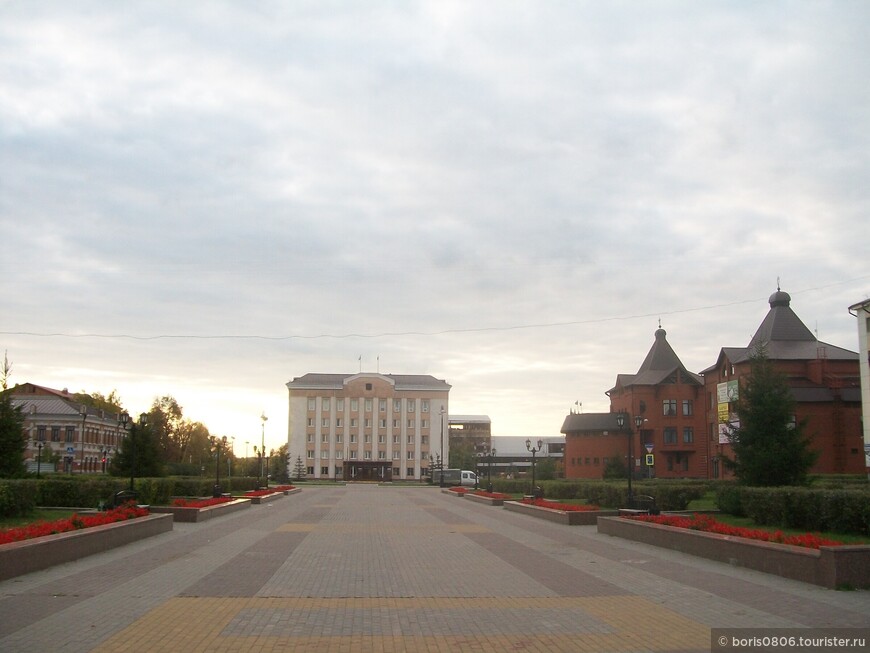 Сквер Победы, в который стоит зайти по пути в Кремль