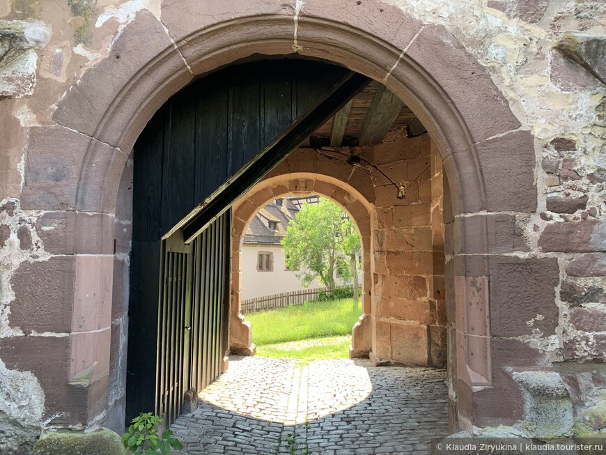 Влиятельнейший некогда монастырь Германии — Хирзау