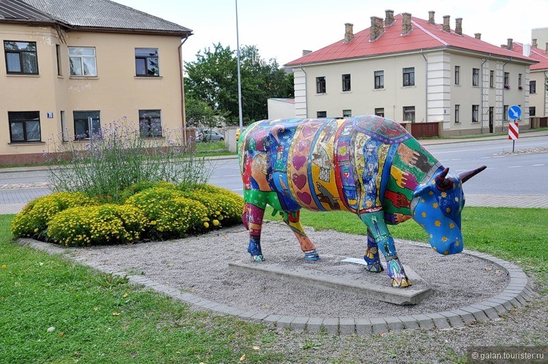 Поездки выходного дня: Вентспилс - город цветов, фонтанов и ... коров