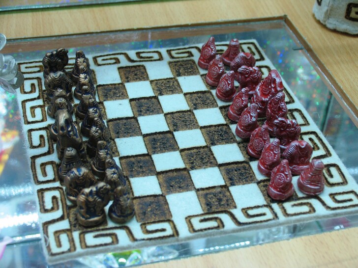 Эксклюзивные шахматы ручной работы