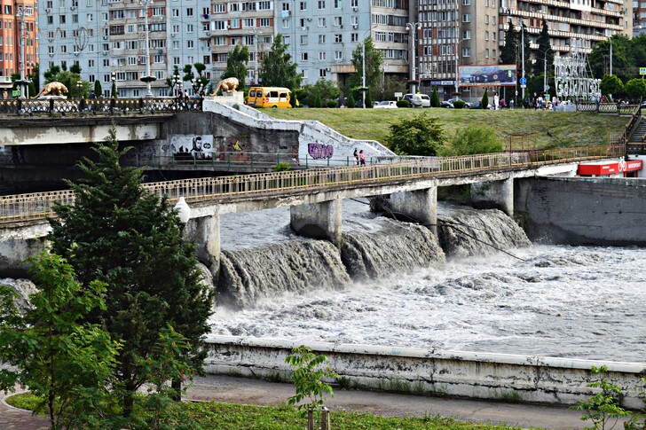 Терек у Чугунного моста