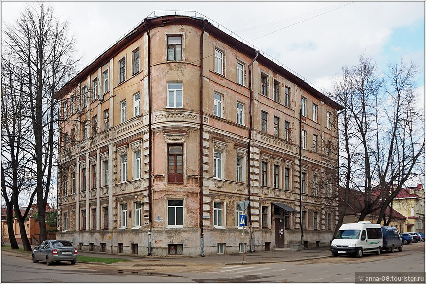 Дом Казакова, 1880-е годы. Памятник архитектуры.
