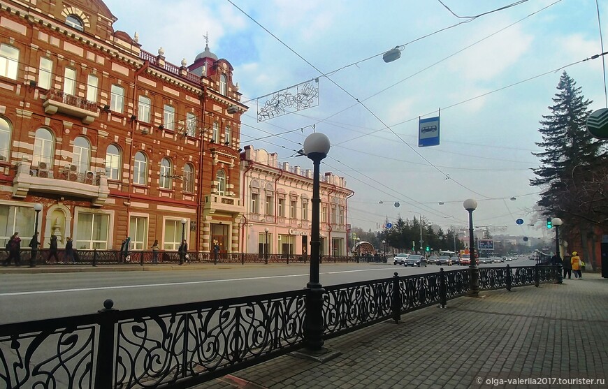 Пр.Ленина,   вид на Новособорную площадь.